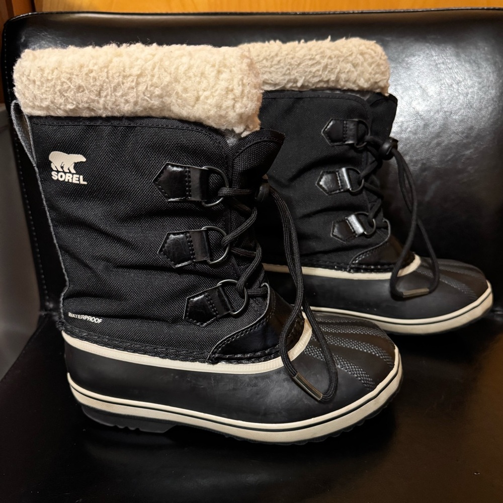 Sorel Children's Yoot Pac Nylon Waterproof Boot black size 4